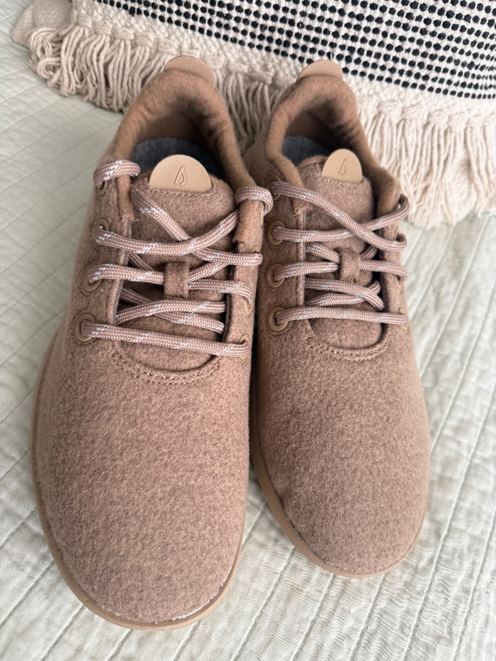 NIB Allbirds Wool Runner Mizzle Sneakers Hazy Beige/Rugged Khaki Men's Size 10